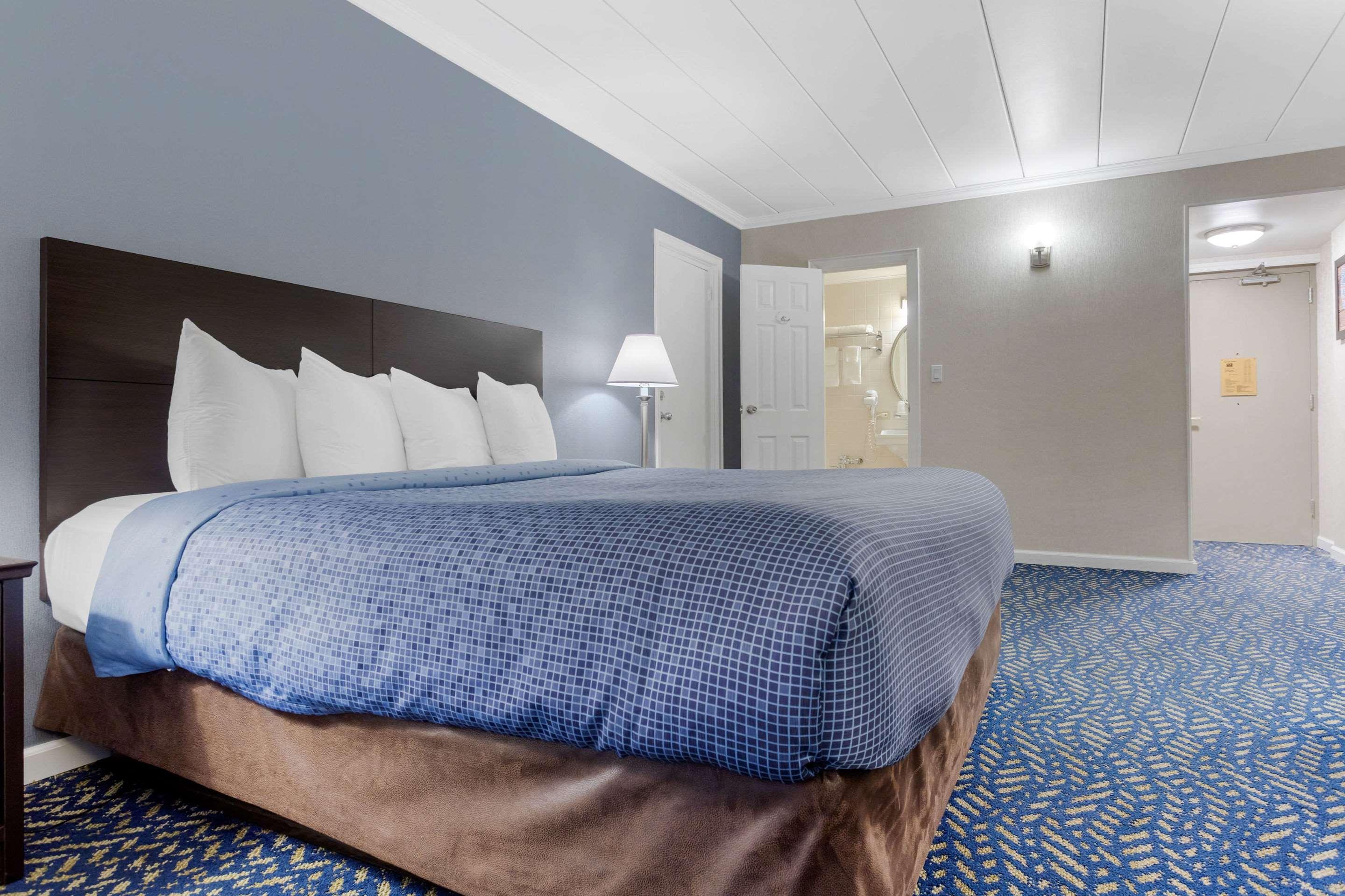 Econo Lodge Hicksville Eksteriør bilde